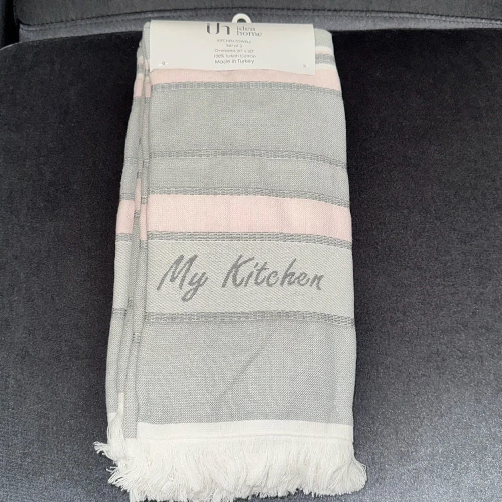 Idea Home Kitchen Towels Size Oversized 20” x 30” Color Light Pink White Gray